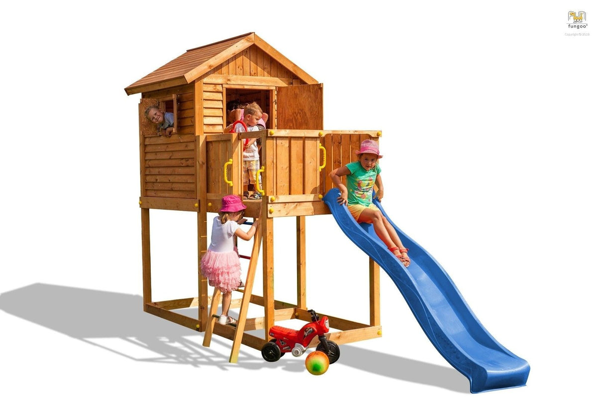 Spielturm My House mit Rutsche, Leiter, Haus mit Holzdach, Griffe, Steuerrad - Kletterling – einfach Kind sein