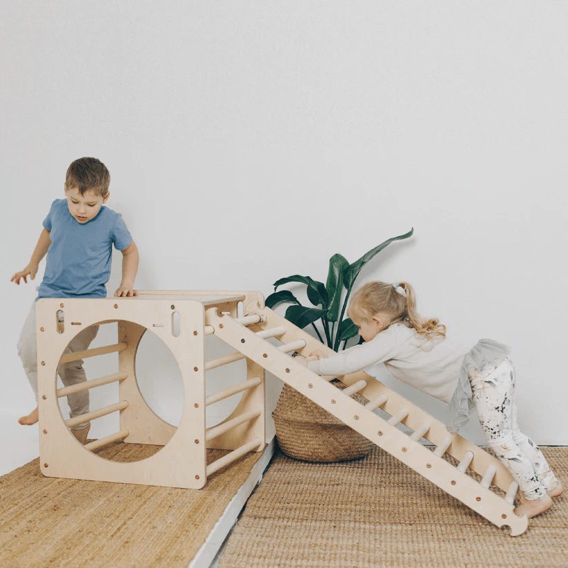 Spielset "Freunde" natur - Kletterwürfel mit einer Kletter - und Rutschrampe - Kletterling – einfach Kind sein
