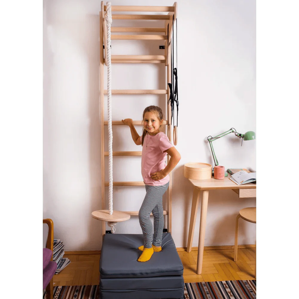 Sprossenwand BENCH PLAYGYM | Turnringe, Kletterseil, Tellerschaukel | 220 cm x 64 cm - Kletterling – einfach Kind sein
