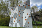 Kletterwand BK OUTDOOR aus 8 Teilen | 236 cm x 312 cm | inkl. 60 Griffen | 160 Loch - Kletterling – einfach Kind sein