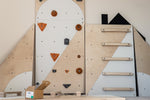 Kletterwand BK INDOOR aus 2 Teilen | 236 x 78 cm | inkl. 15 Griffen | 40 Loch - Kletterling – einfach Kind sein