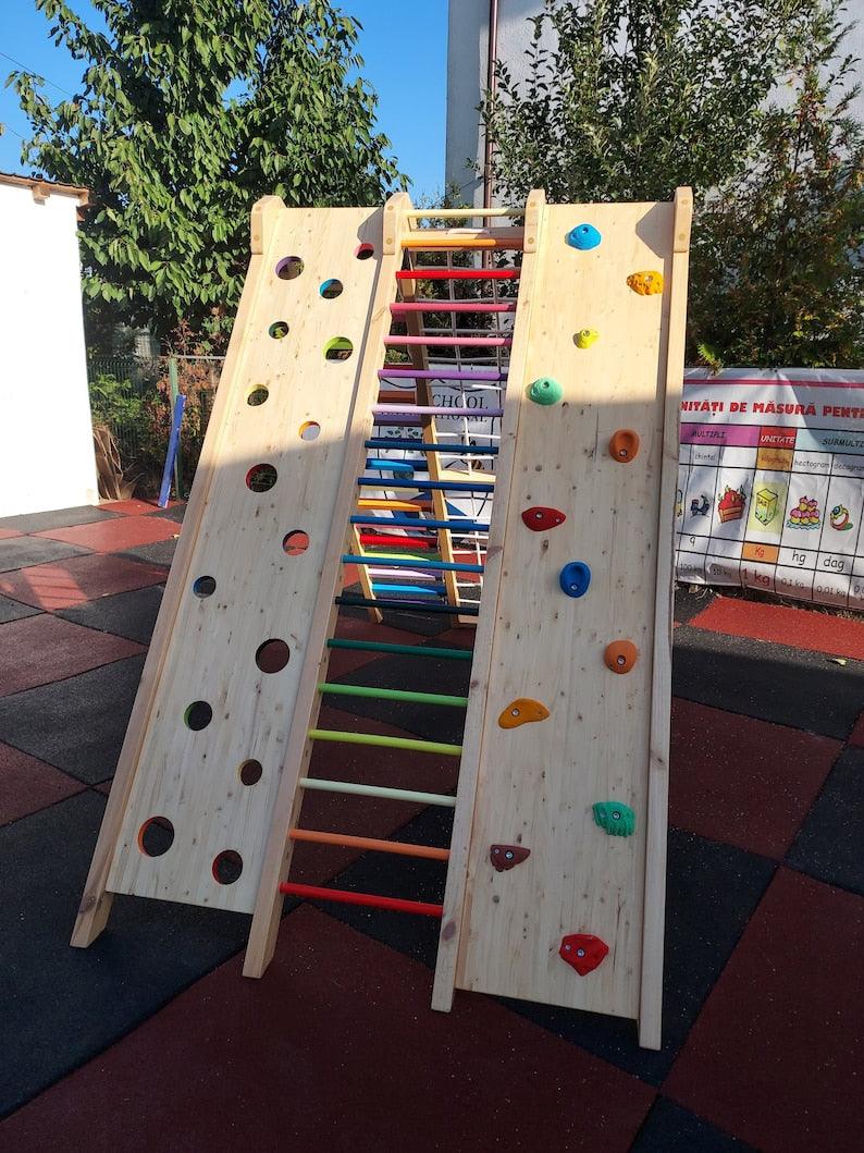 Riesiges 2m hohes und klappbares Klettergerüst mit 6 Kletterpfaden - Kletterling – einfach Kind sein