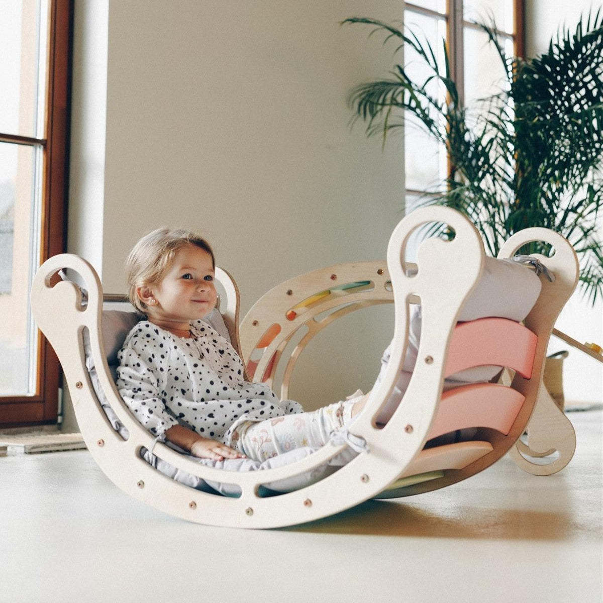 Montessori - Kletterbogen und Wippe - Kletterling – einfach Kind sein