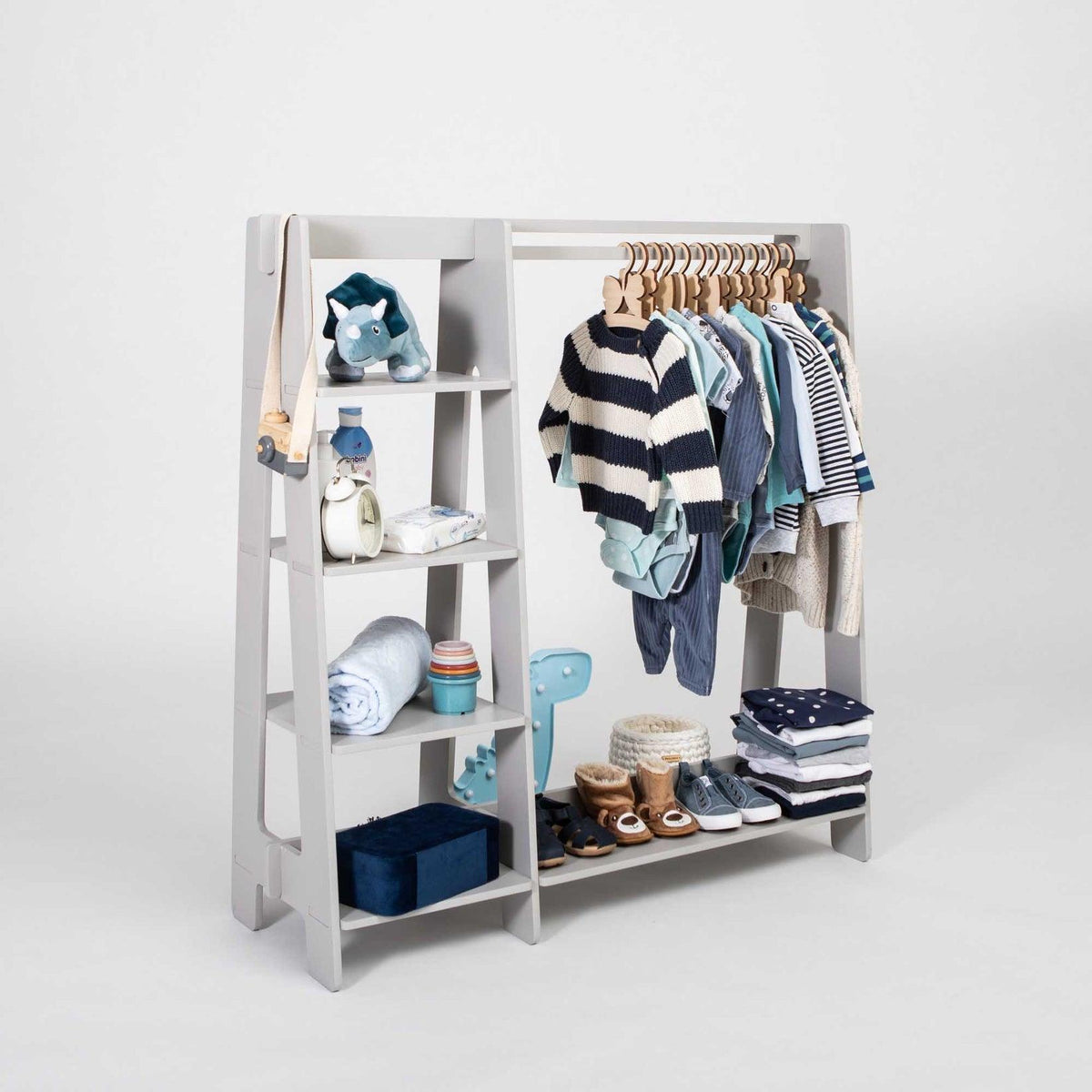 Kinderkleiderschrank nach Montessori - Kletterling – einfach Kind sein