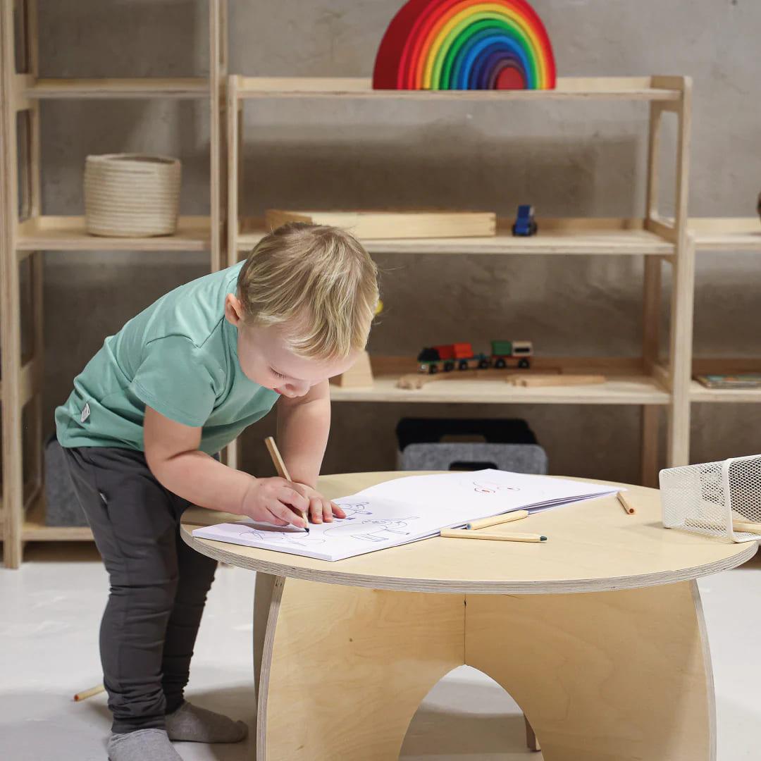 Montessori Tisch für Kinder im Alter von 1 - 6 Jahren - Kletterling – einfach Kind sein