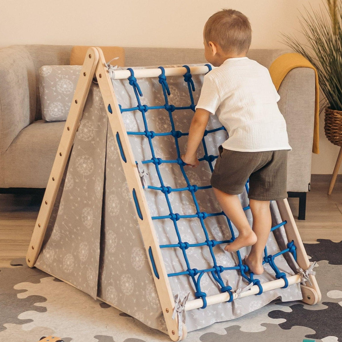 Orang-Utan - Kletterdreieck (87cm) mit Netz, Sprossen- und Kletterseite